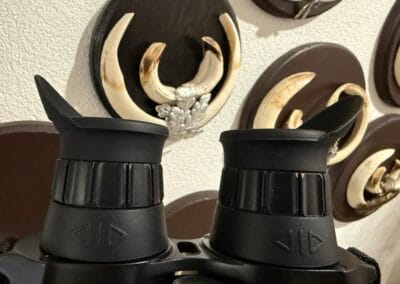 Testbericht HIKmicro Habrok 4K 2.0 HE25L: Hier stellen Sie den Dioptrien und den richtigen Augenabstand ein – eine perfekte Abstimmung auf Ihre Augen ist so ohne Problem möglich